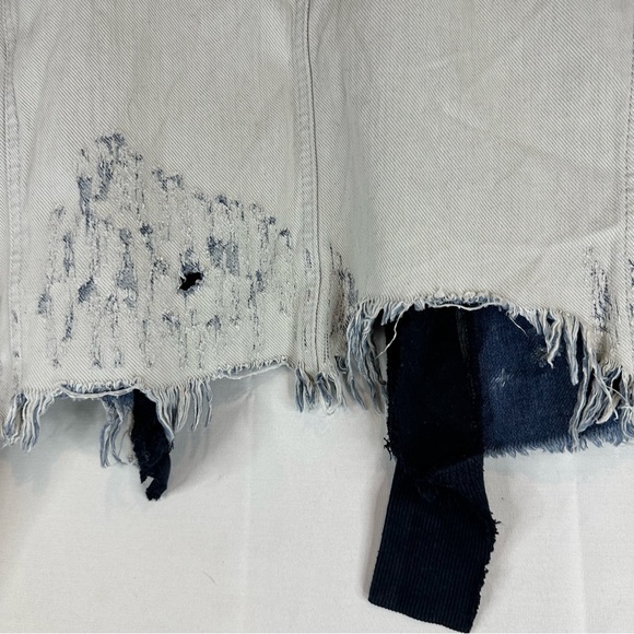 FREE PEOPLE Women’s Size M Denim Jean Jacket Coat Destructed Distressed - Picture 5 of 15